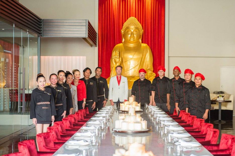 Azia Restaurant and Lounge